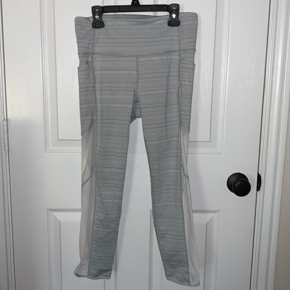 Athleta cropped leggings